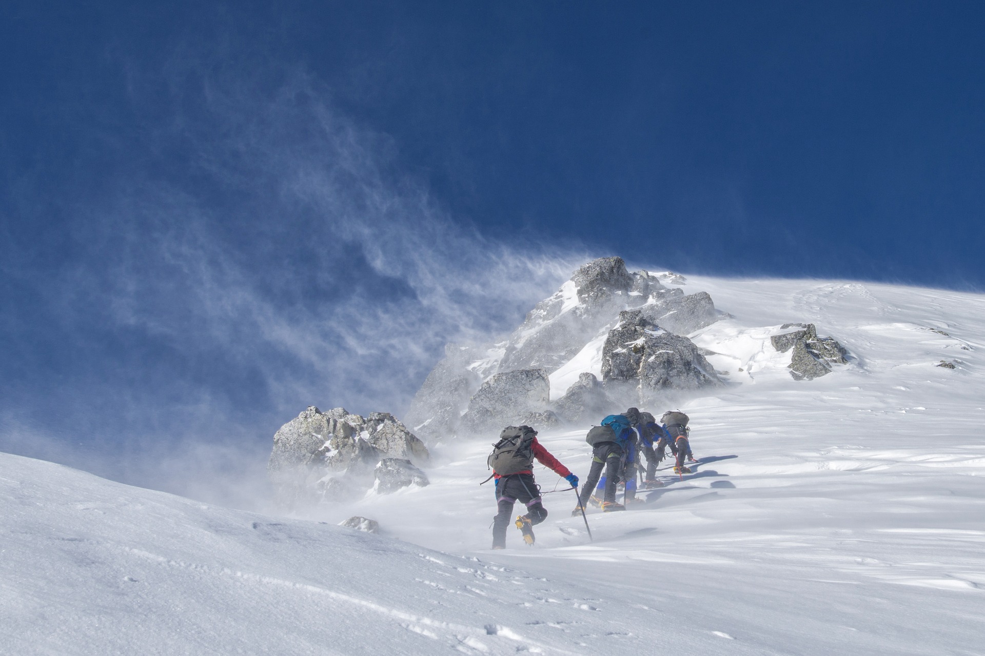 mountaineering-2124113_1920